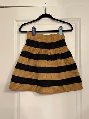 Neslay Designer Gold and Black Striped Textured skater Skirt Size Large Y2K